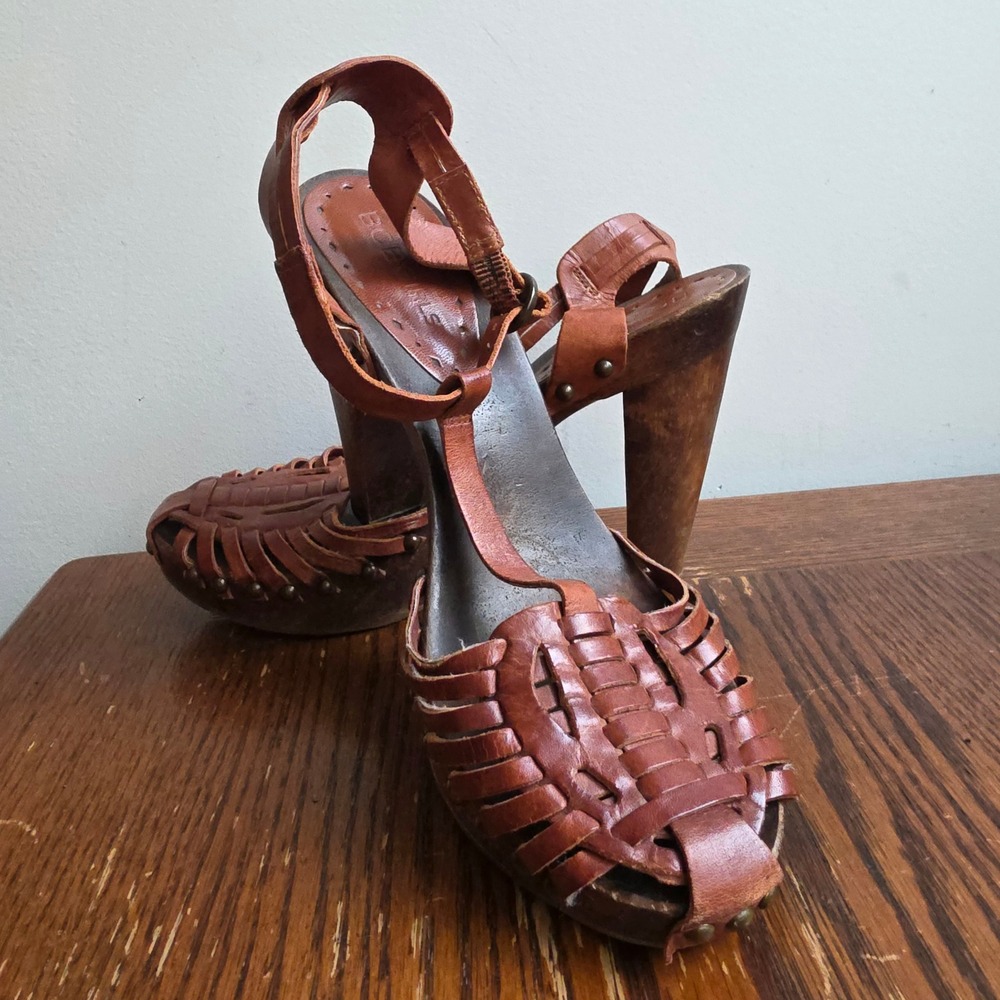 BCBGirls Vintage Brown Leather Huarache Wooden Platform Sandals 90s Y2K Heels 6B